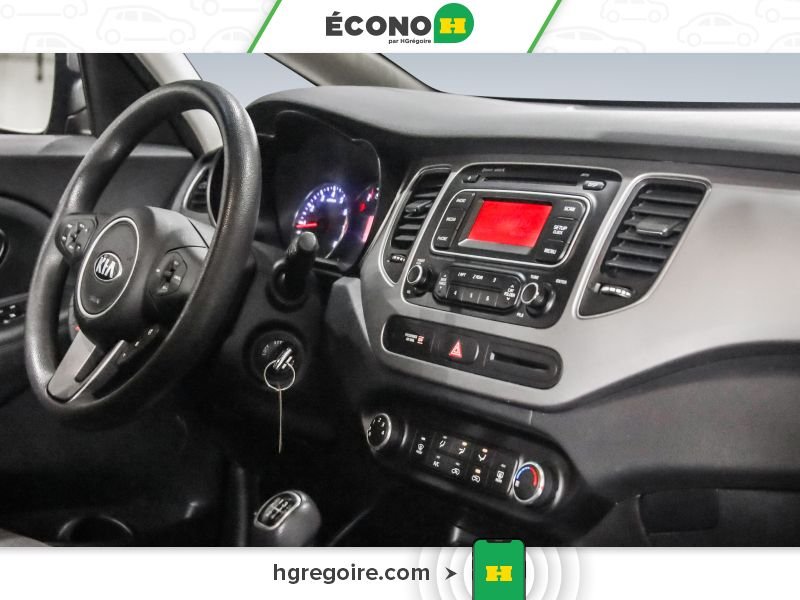 2015 Kia Rondo Grey Saint-Eustache - photo #17
