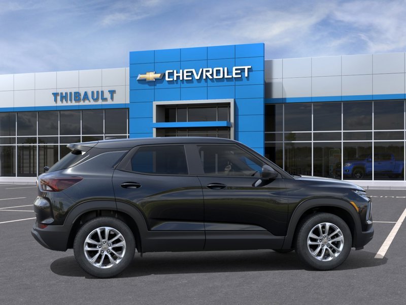 2026 CHEVROLET Trailblazer Traction intégrale, 4 portes LS MOSAIC BLACK METALLIC Sherbrooke - photo #4