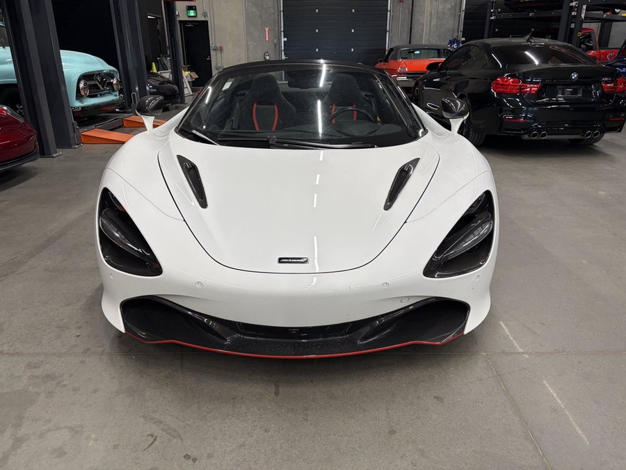 2019 McLaren 720S | Front Lift | Carbon Trim | Polycarbonate Roof | Clean CARFAX