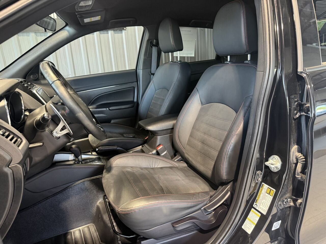 2021 Mitsubishi RVR Black Rouyn-Noranda - photo #5