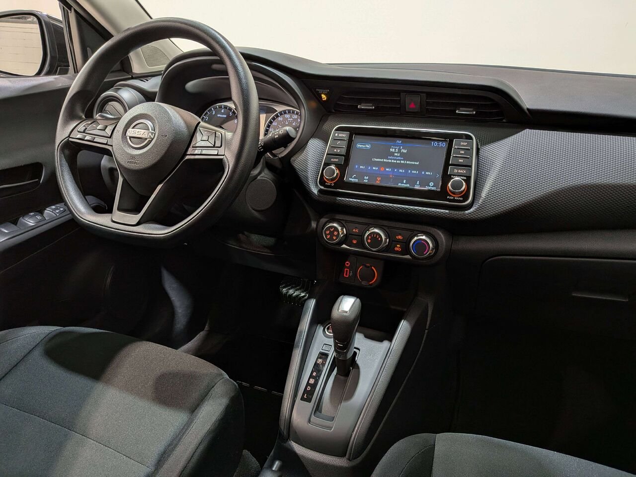 2024 Nissan Kicks S FWD Black Val-David - photo #17