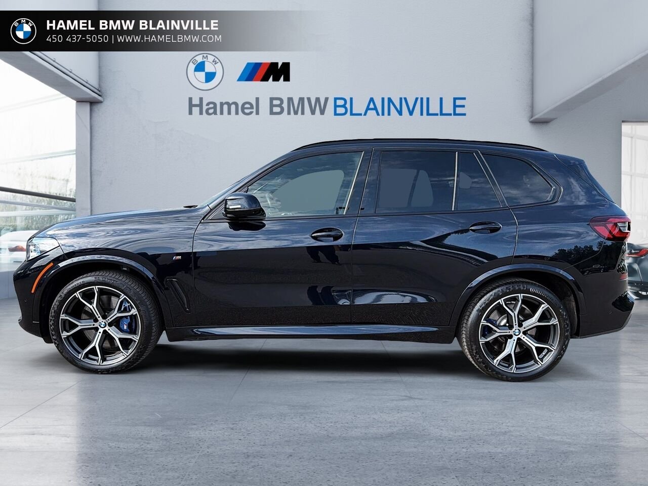 BMW X5 M50i véhicule d'activités sportives 2022 Bleu Blainville - photo #4