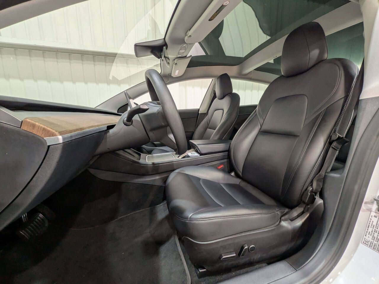 2023 Tesla Model 3 RWD White Val-David - photo #1