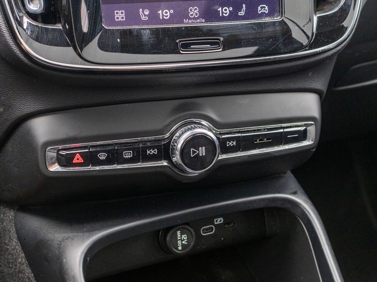 2022 Volvo Recharge XC40 tout électrique XC40 Recharge Plus Black Châteauguay - photo #14
