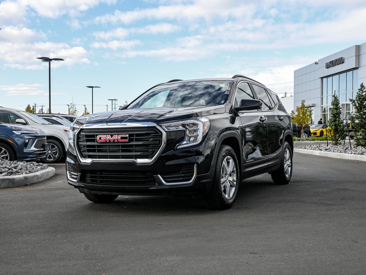 2024 GMC Terrain AWD 4dr SLE Black Sherwood Park - photo #3