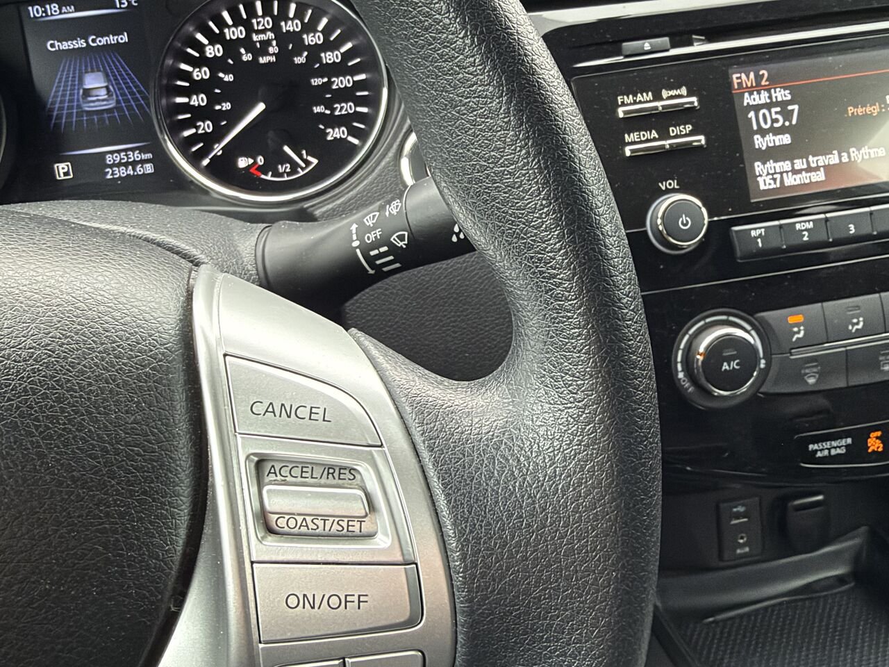 Nissan Rogue Traction avant 4 portes SV 2015 Gris Châteauguay - photo #20