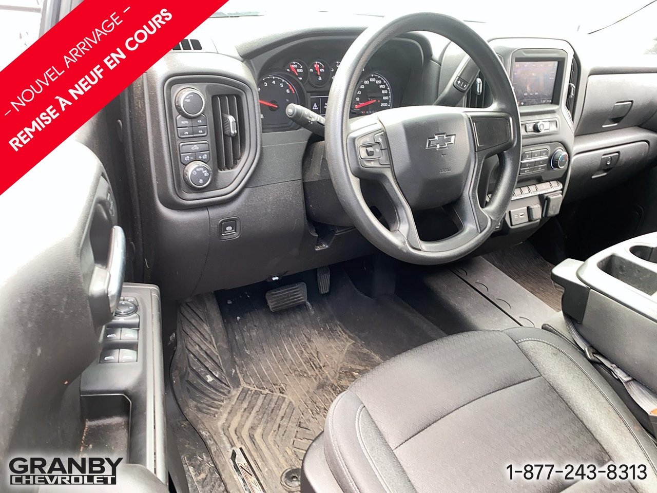 Chevrolet Silverado 1500 Custom Trail Boss crewcab boite 6.6 | 26-0908A 2024 Noir Granby - photo #9