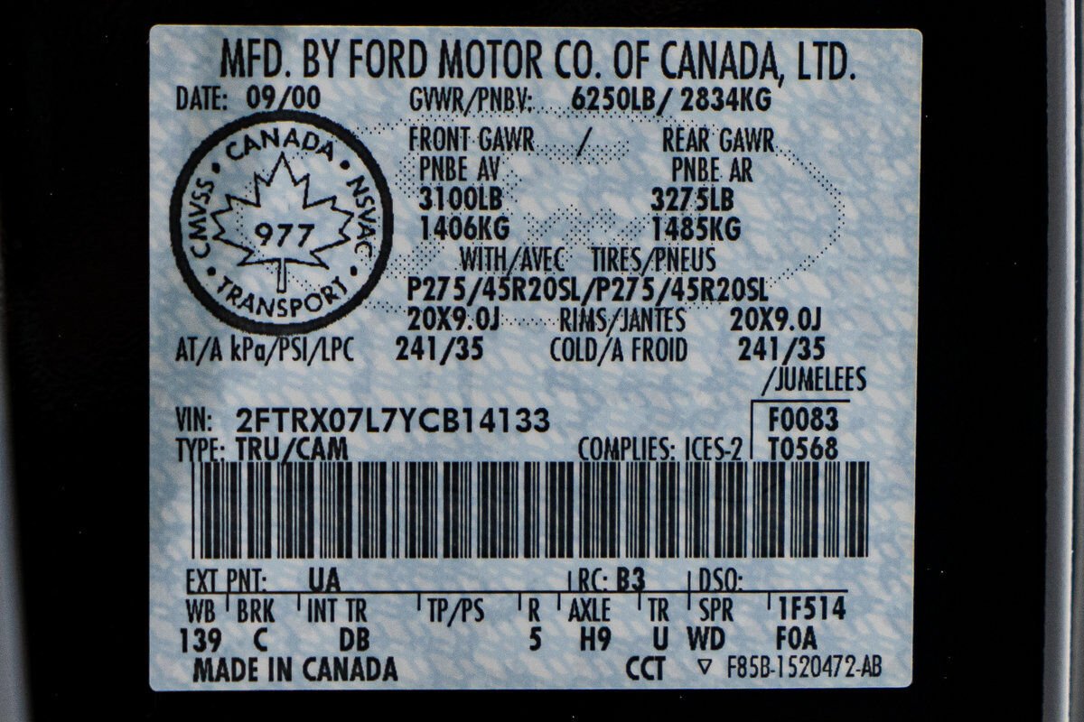 Ford F-150 Harley Davidson Edition In Delivery Packaging 2000 Noir Montréal - photo #24