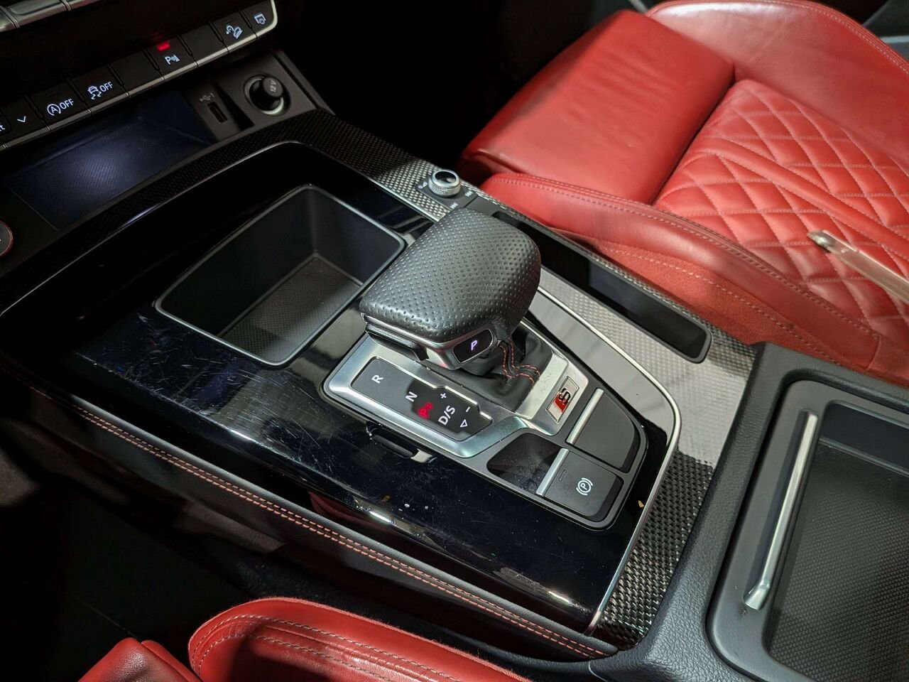 2022 Audi SQ5 Progressiv 3.0 TFSI quattro Black Val-David - photo #30