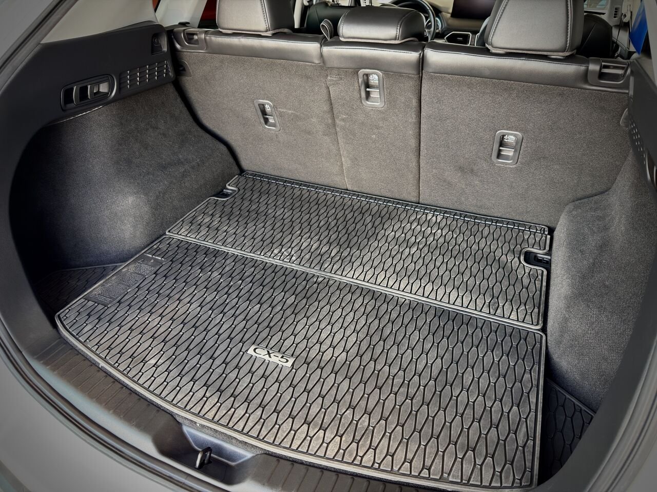 2022 Mazda CX-5 White Notre-Dame-des-Prairies - photo #10