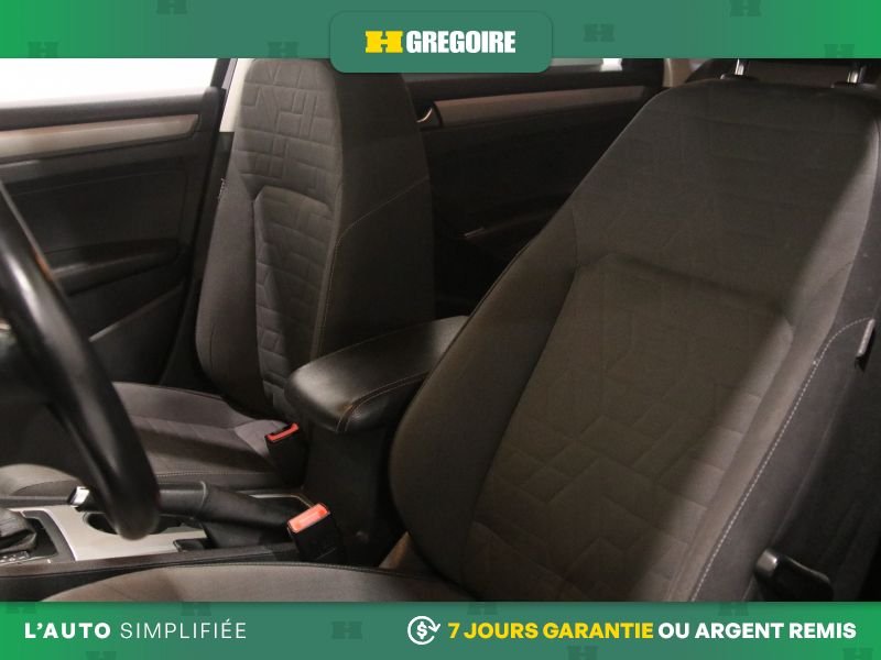 Volkswagen Passat 822169 | Comfortline AUTO AC MAGS GR ELECT CAM RECUL BLEUTO 2020 Noir Laval - photo #13