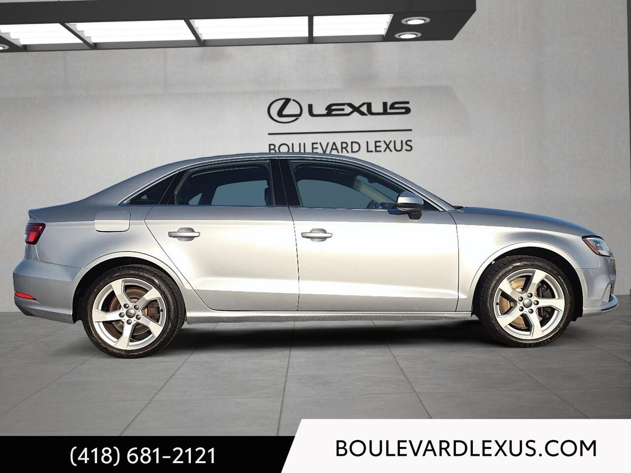 Audi A3 berline 19982B | Komfort 45 TFSI quattro 2019 Argent Québec - photo #2