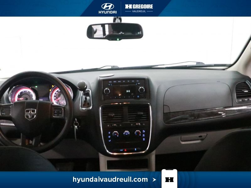 2018 Dodge GR Caravan Red Laval - photo #23