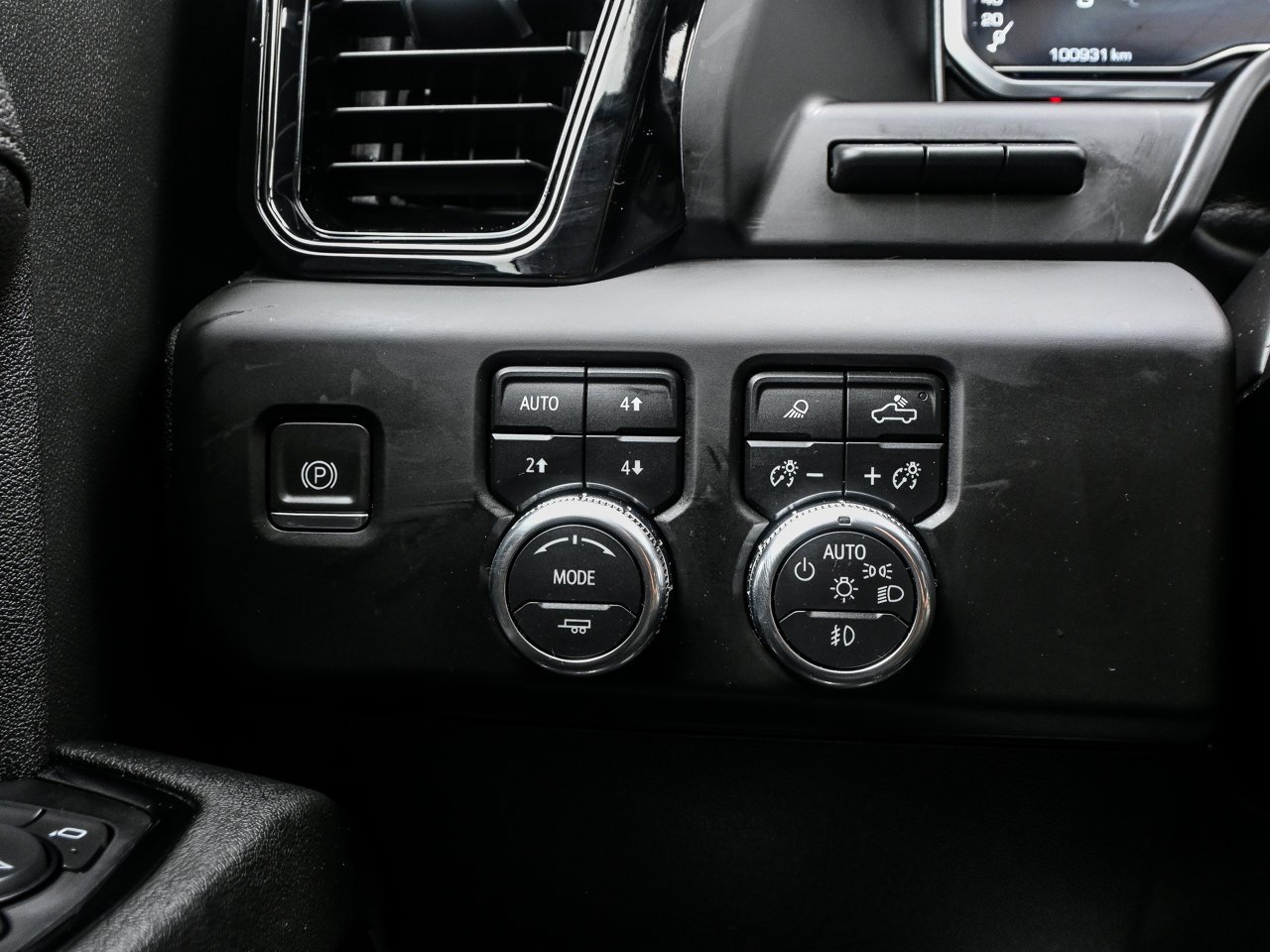 2024 GMC Sierra 1500 4WD Crew Cab 147 AT4 Red Sherwood Park - photo #21