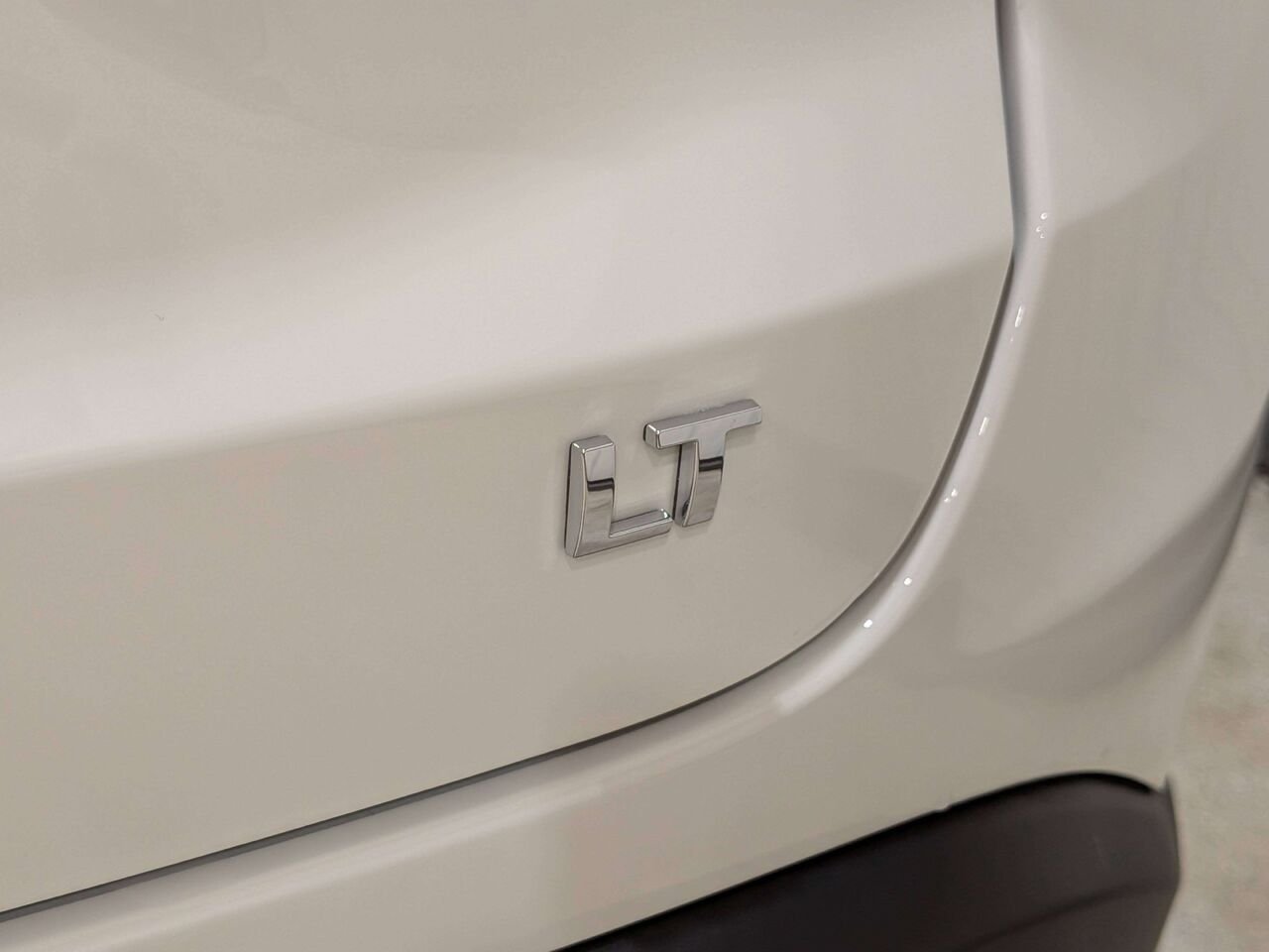 2025 Chevrolet Trax FWD 4dr LT White Val-David - photo #36