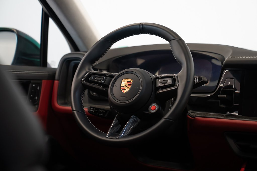 2024 Porsche Cayenne Grey Saint-Eustache - photo #10