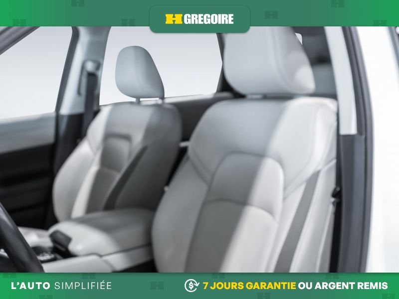 Nissan Pathfinder 2024 Blanc Laval - photo #15