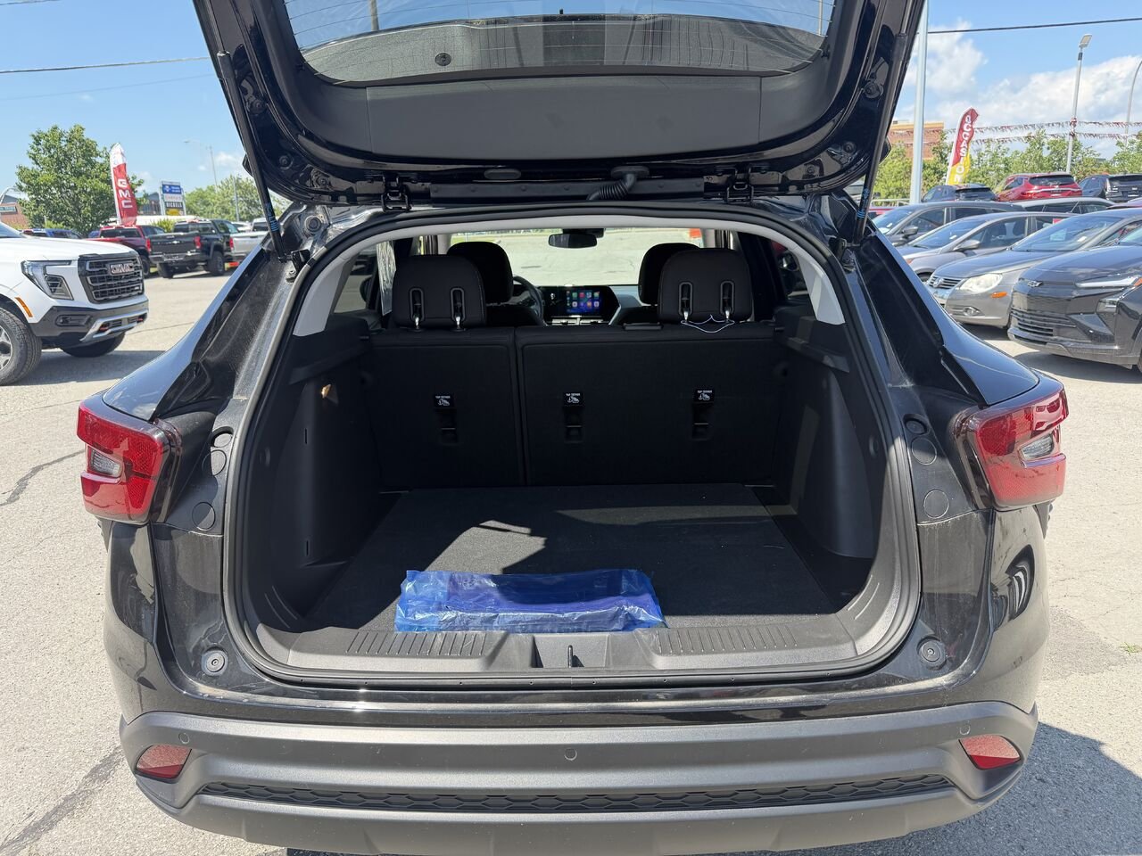 CHEVROLET TRAX LS Traction avant 4 portes LS 2024 Noir Gatineau - photo #11