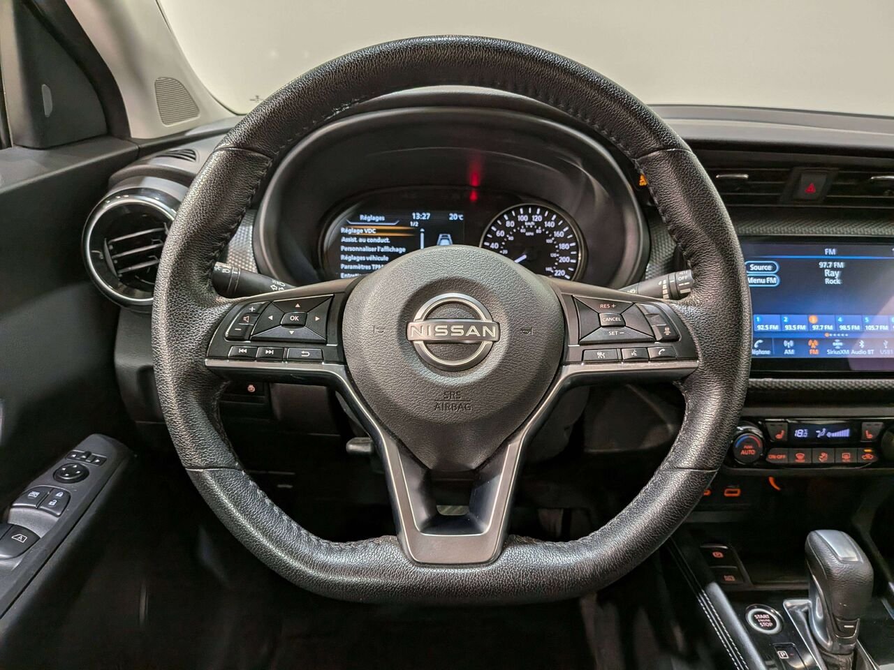 Nissan Kicks SV FWD 2023 Gris Val-David - photo #13