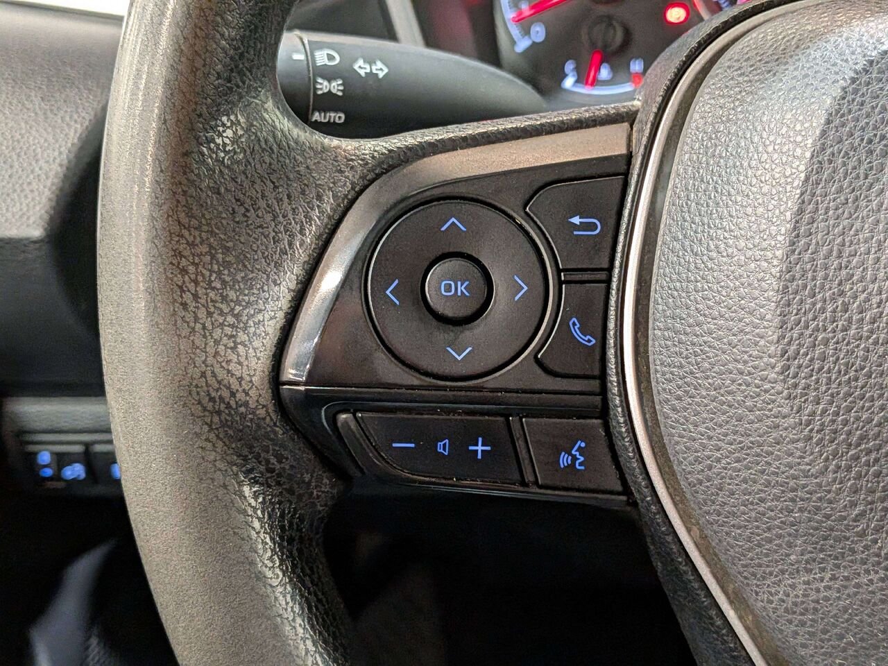 Toyota Corolla à hayon Manual 2019 Blanc Val-David - photo #13