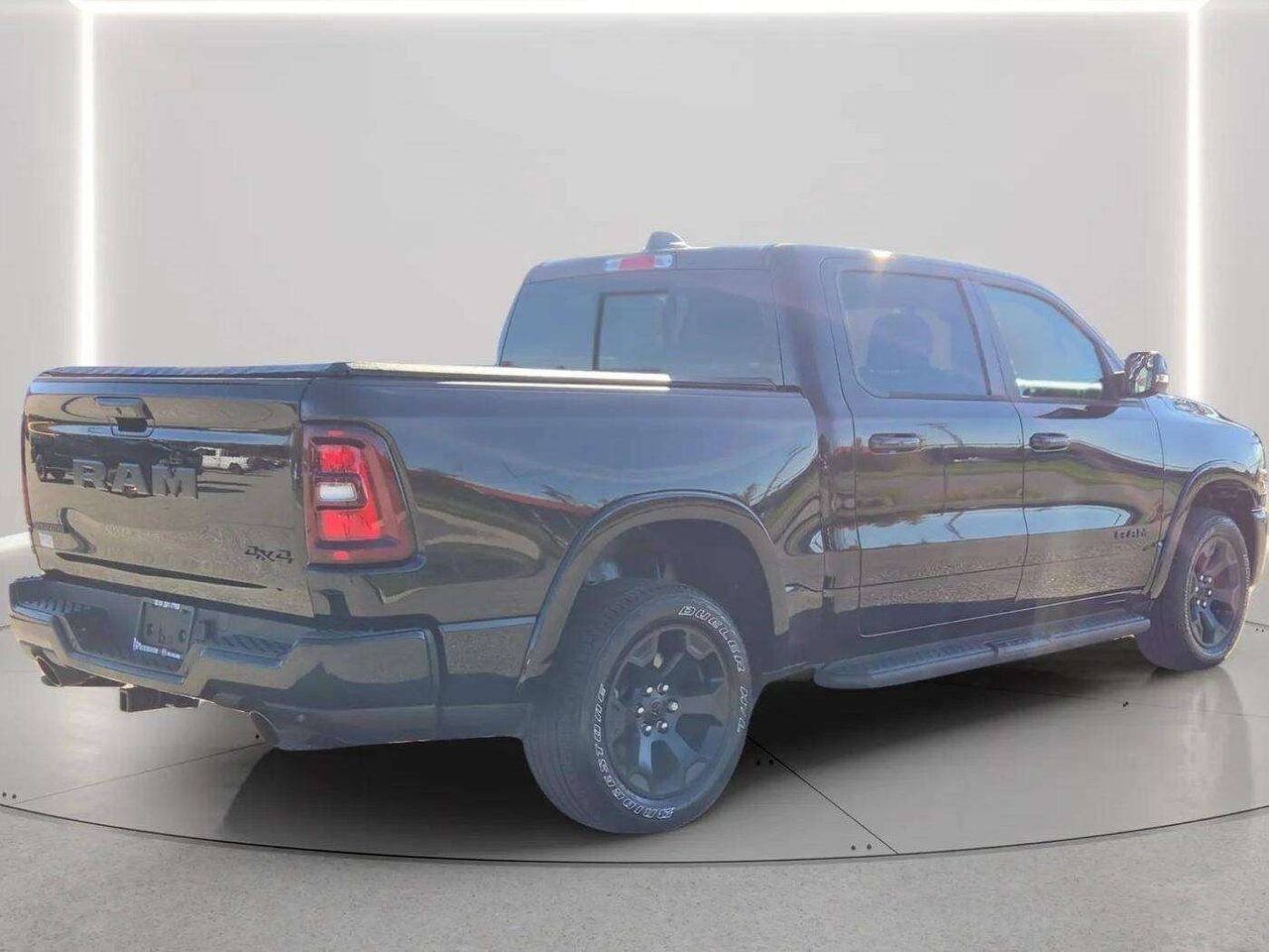2025 Ram 1500 Black Gatineau - photo #4