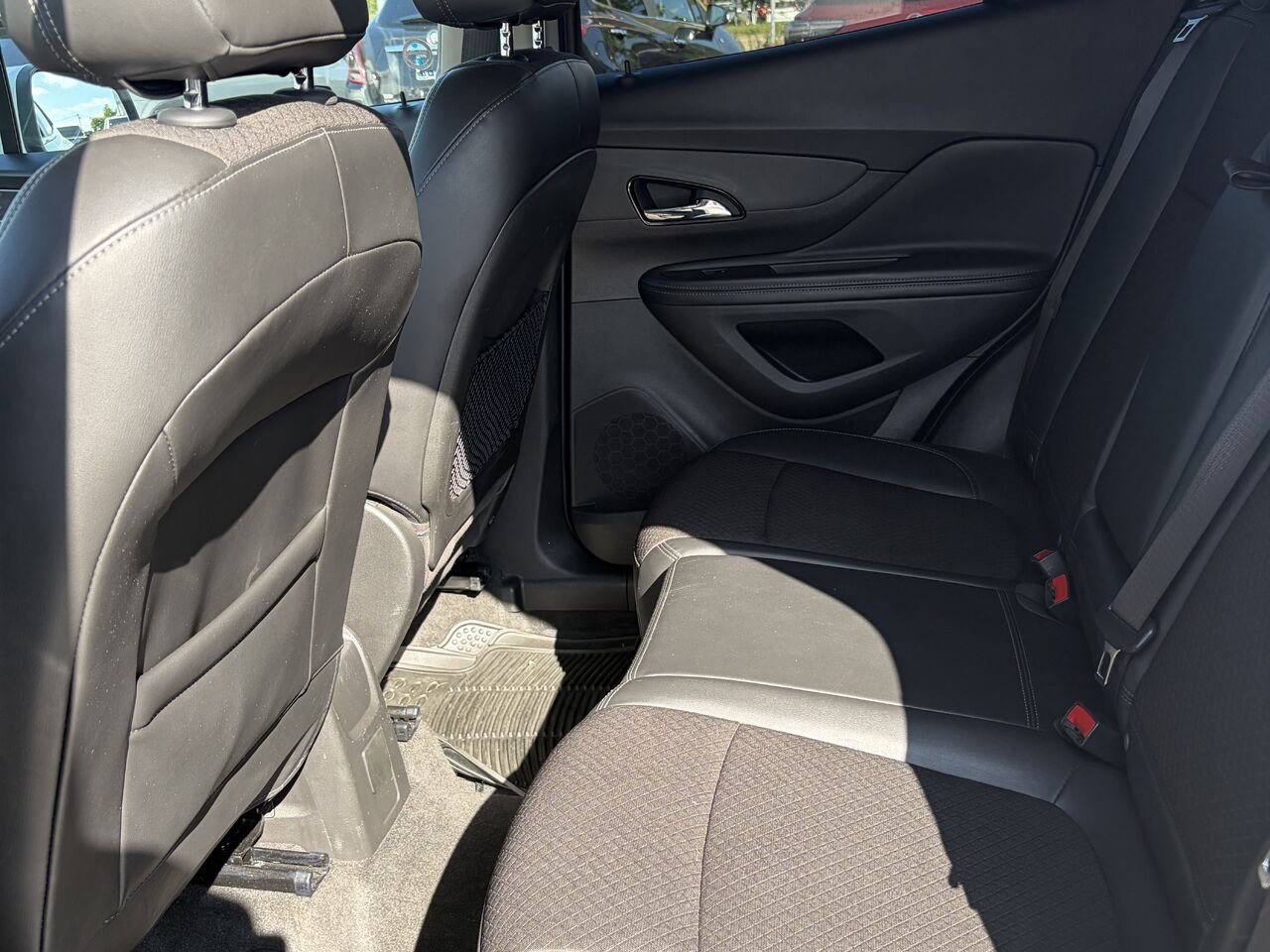 BUICK ENCORE PREFERRED Privilégiée 4 portes TI 2019 Gatineau - photo #8