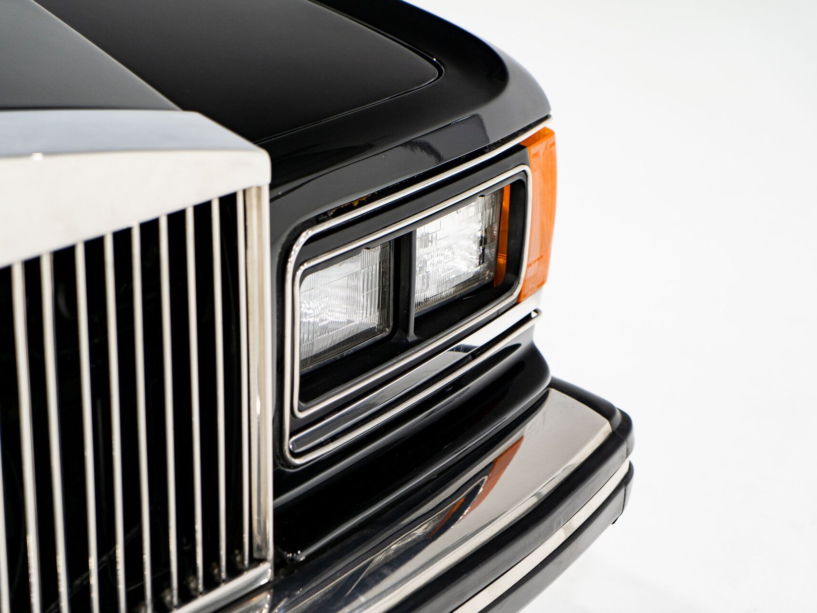 Rolls Royce Silver Spur **PRIX EN USD** 1981 Noir Montréal - photo #3