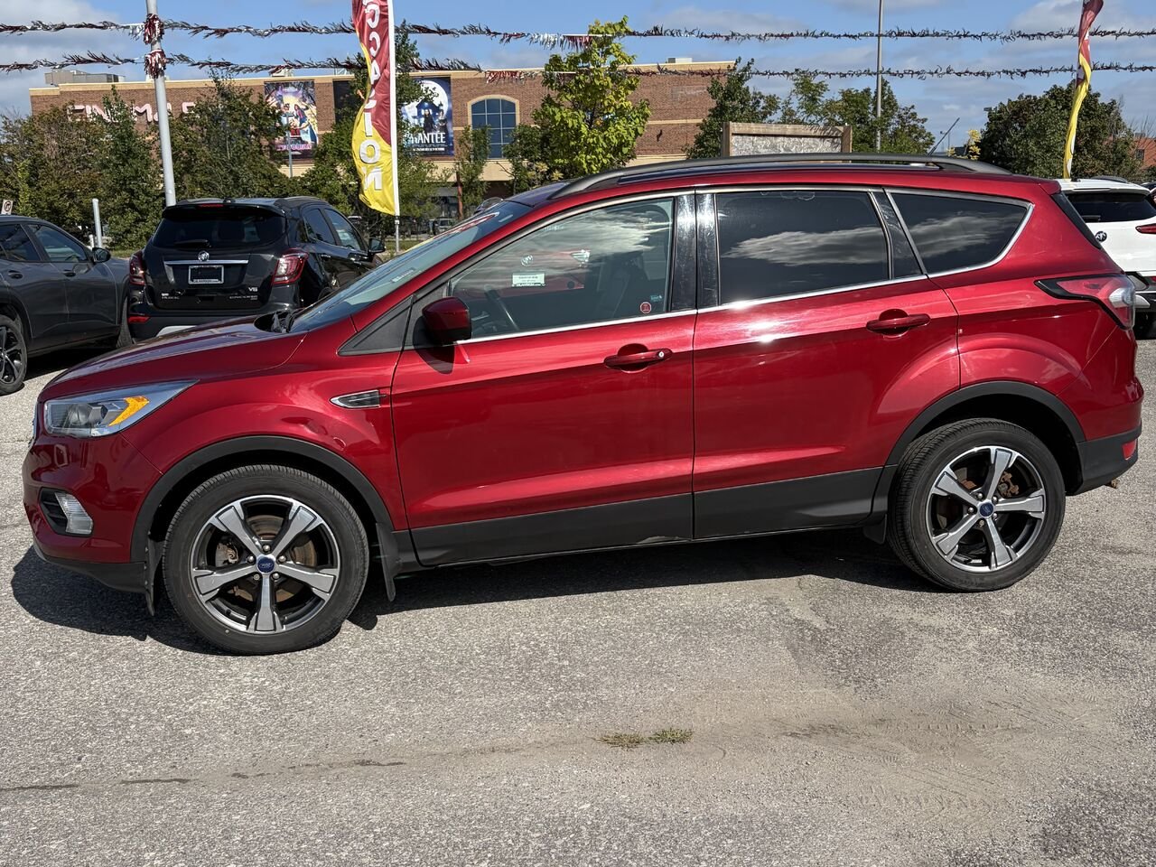 Ford ESCAPE SE 4 portes SE, Traction intégrale 2017 Rouge Gatineau - photo #10