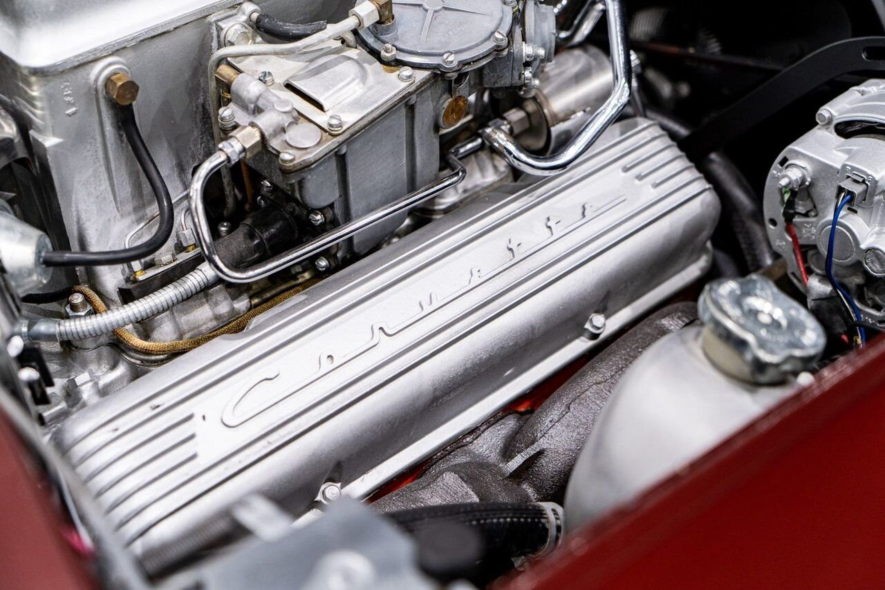 Chevrolet Corvette Fuelie Matching# HG Suffix 327/375HP **PRICE IN USD** 1965 Rouge Montréal - photo #49