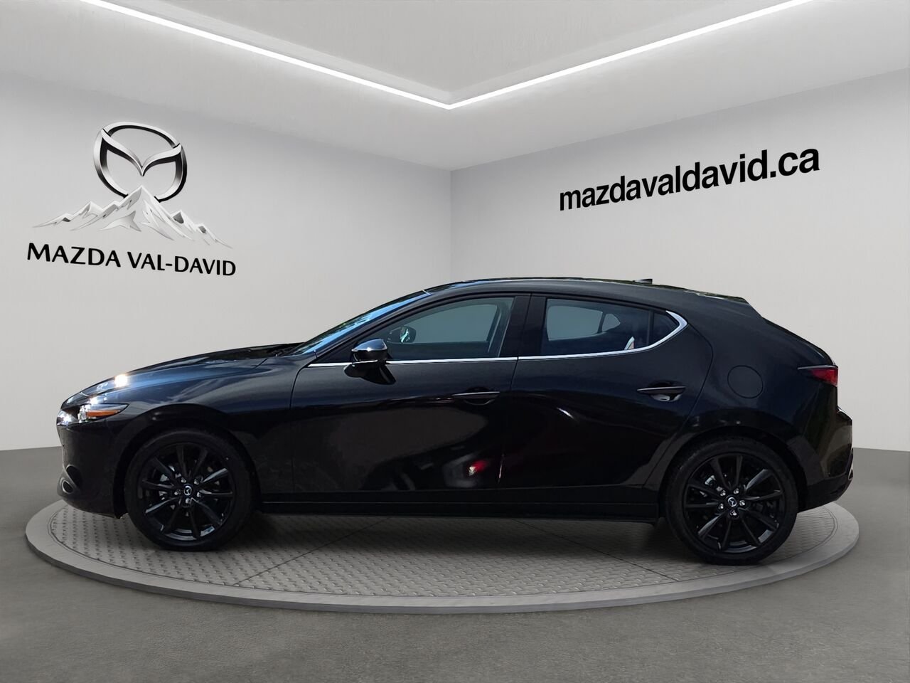 2026 Mazda Mazda3 Sport GT avec moteur turbo BA TI i-ACTIV Jet Black Mica Val-David - photo #1