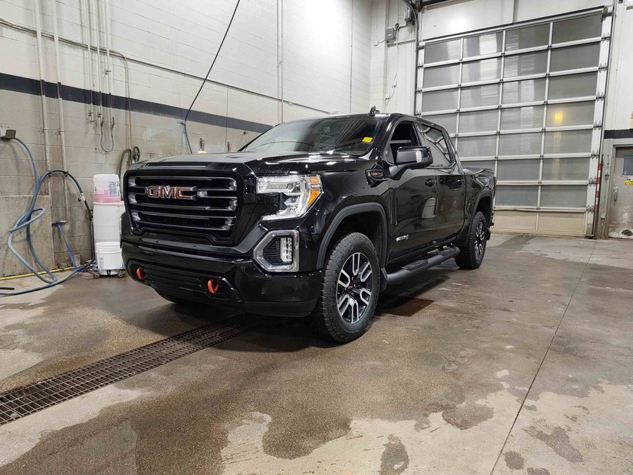 2022 GMC Sierra 1500 Limited AT4 6.2L | Heated And Cooled Leather Seats Black