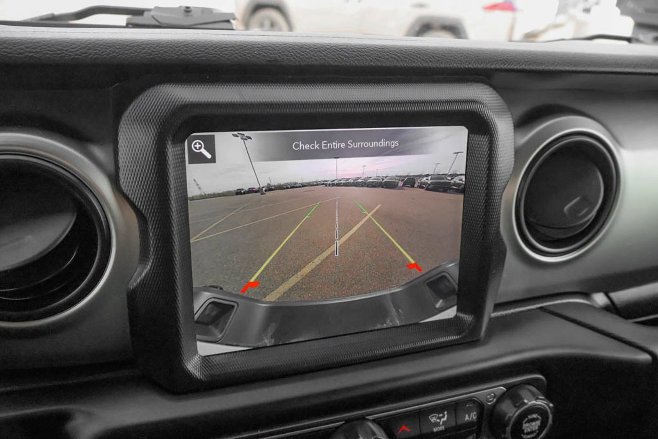 2021 Jeep Gladiator Sport 80th Anniversary 4x4 *Ltd Avail* White Sherwood Park - photo #21