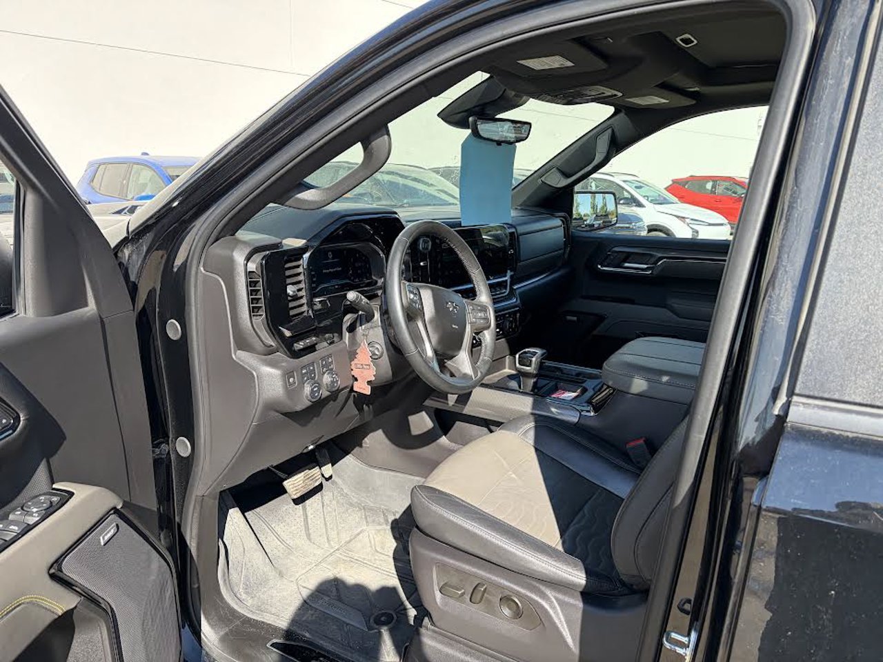 2024 Chevrolet Silverado 1500 4WD Crew Cab 147 ZR2 Black Sherwood Park - photo #6