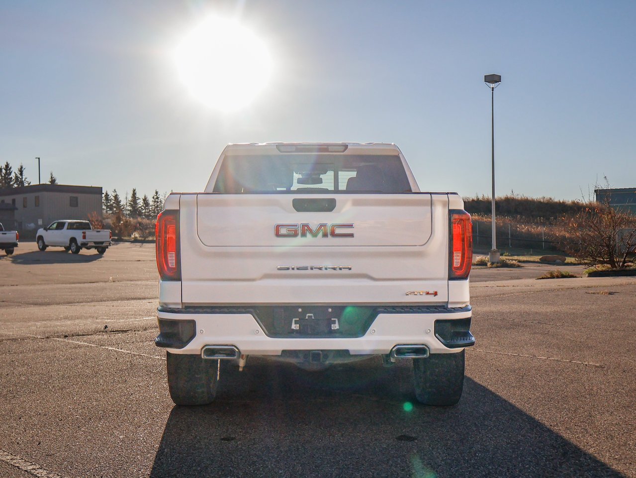 2025 GMC Sierra 1500 4WD Crew Cab 147 AT4 White Sherwood Park - photo #11