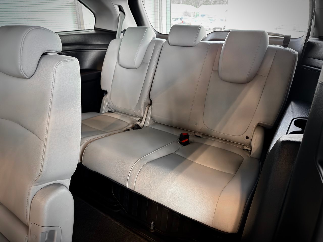 2018 Honda Odyssey Blue Notre-Dame-des-Prairies - photo #16