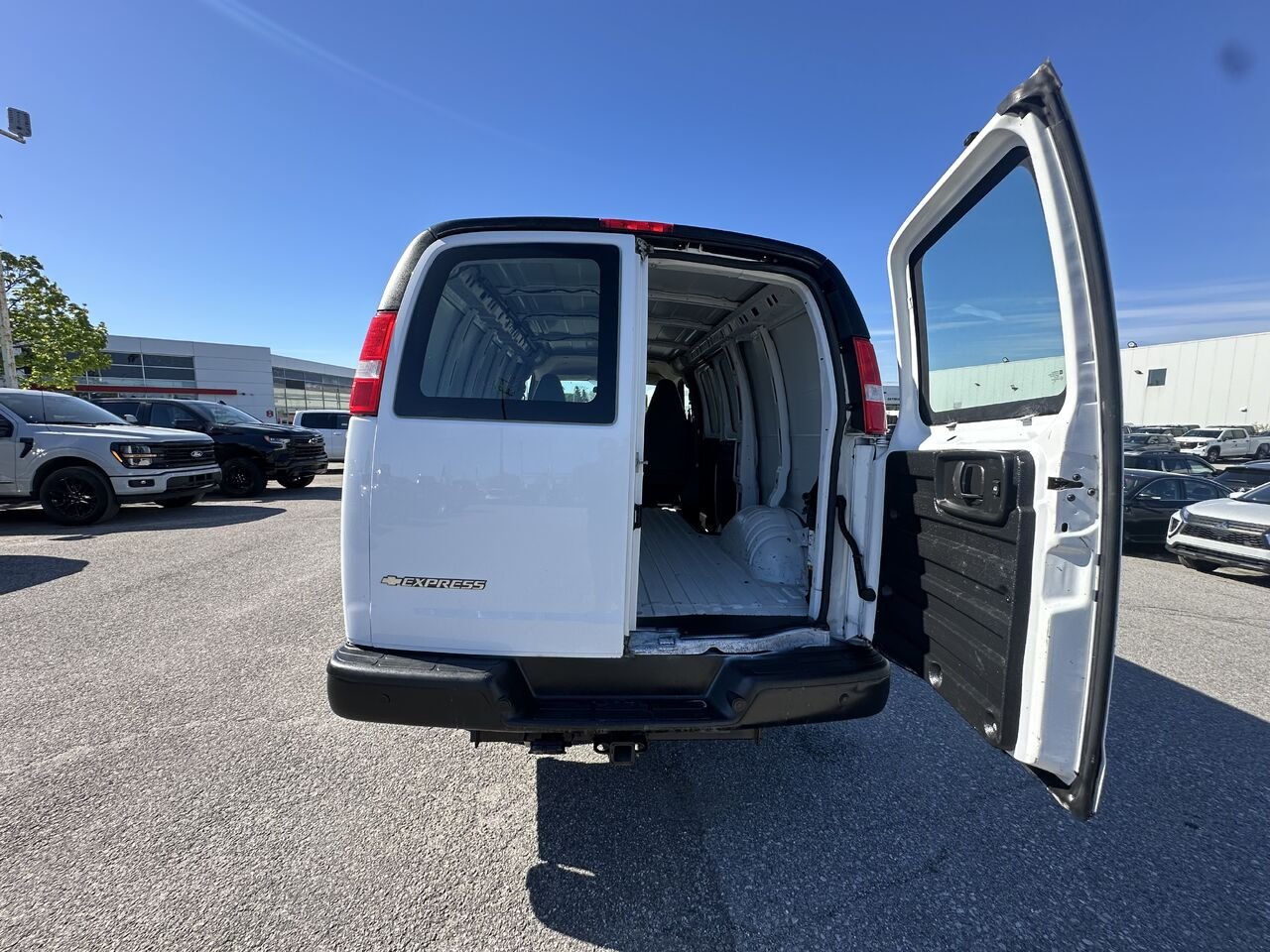 2022 CHEVROLET EXPRESS G2500 Traction arrière 2500 135 po White Gatineau - photo #22