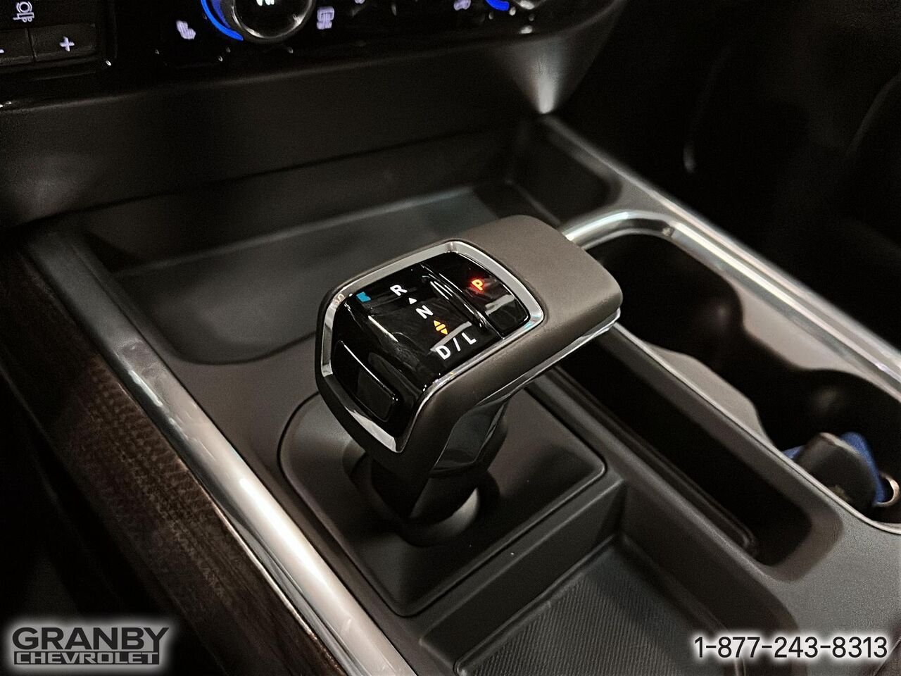 CHEVROLET Silverado 1500 K1500 SILVERADO CREW CAB RST STD/BOX (1SP) | B26-0699 2026 BLANC SOMMET Granby - photo #17