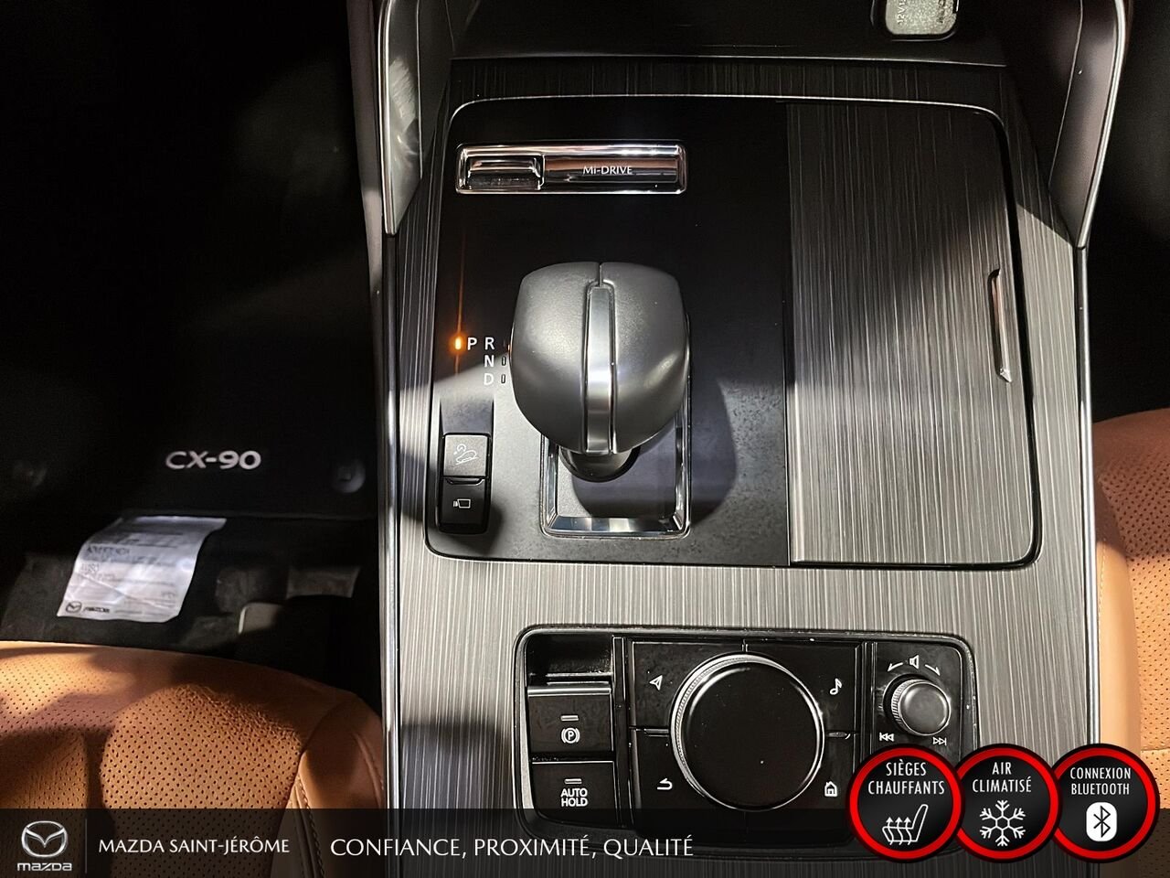 Mazda CX-90 hybride léger Signature | TOIT PANORAMIQUE | AWD | CUIR NAPPA | SIEGES CAPITAINES 2024 Gris Saint-Jérôme - photo #19