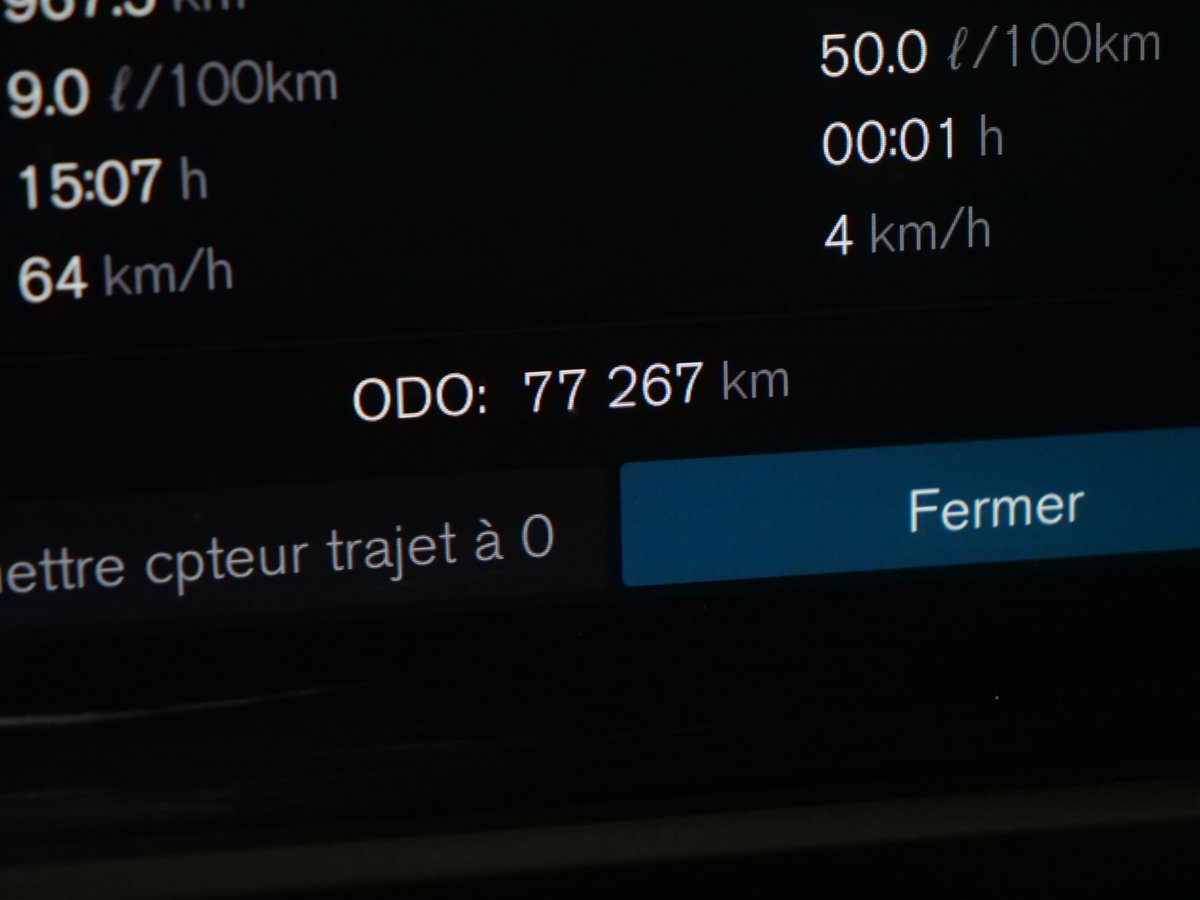 Volvo XC40 B5 PLUS BRIGHT 2023 Noir Montréal - photo #10