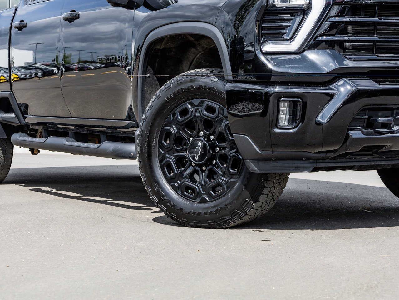 2024 Chevrolet Silverado 2500HD 4WD Crew Cab 159 LT Black Sherwood Park - photo #5