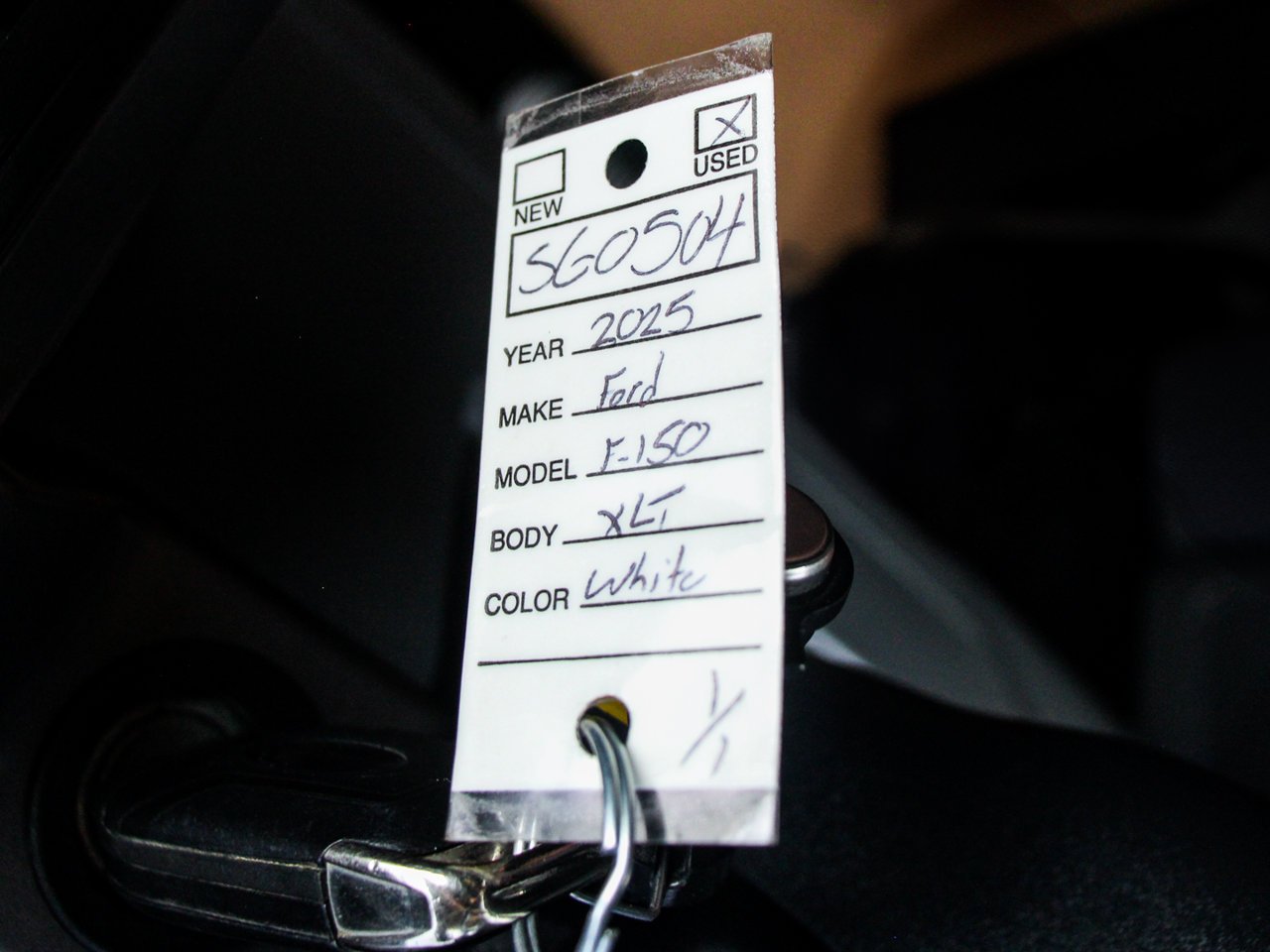 2025 Ford F-150 XLT 4WD SuperCrew 5.5' Box White Sherwood Park - photo #30