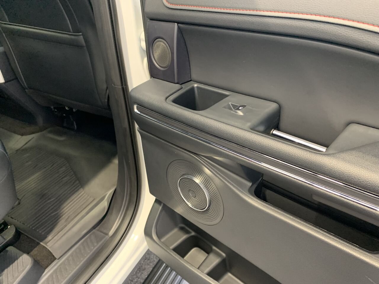 Ford Expedition EXPEDITION MAX 2023 Blanc Châteauguay - photo #16