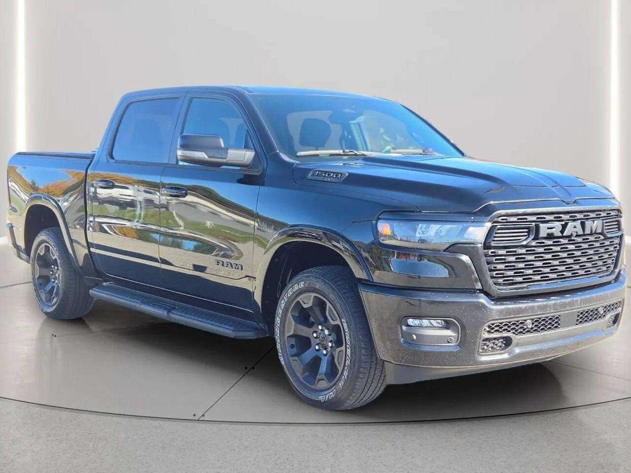 2025 Ram 1500 Black Gatineau - photo #6