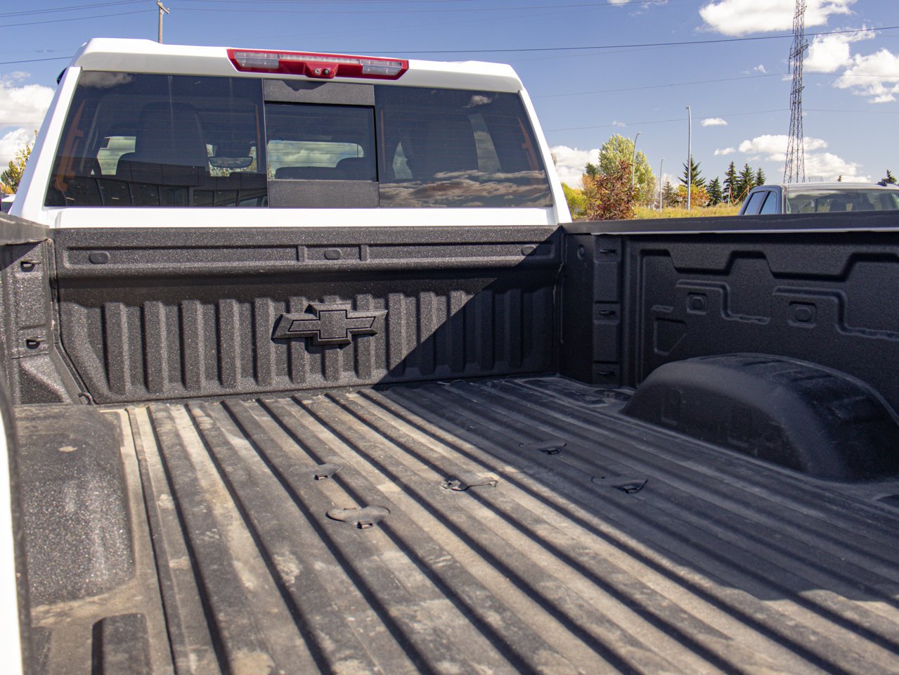 2024 Chevrolet Silverado 3500HD 4WD Crew Cab 159 LTZ White Sherwood Park - photo #9