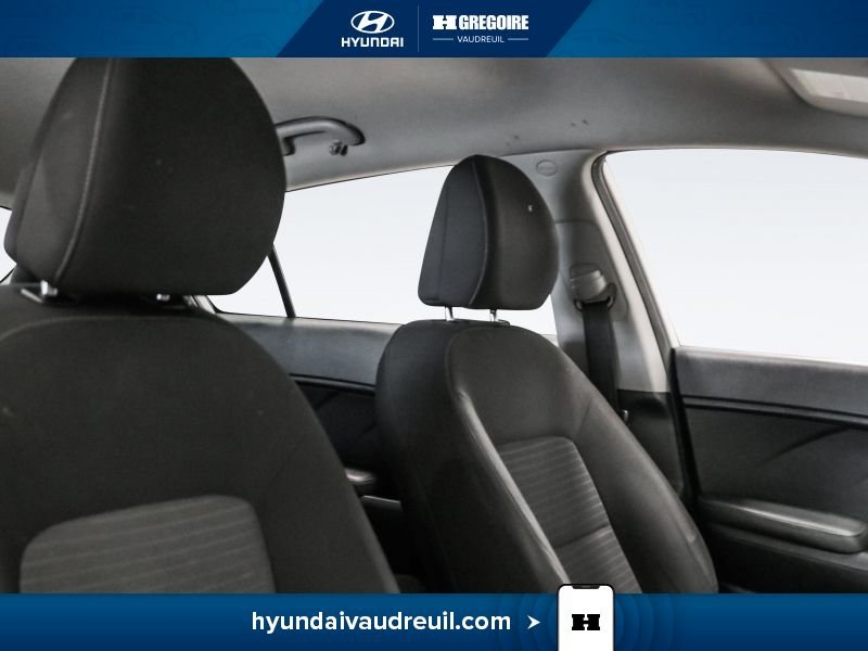 2018 Kia Forte5 White Saint-Eustache - photo #32