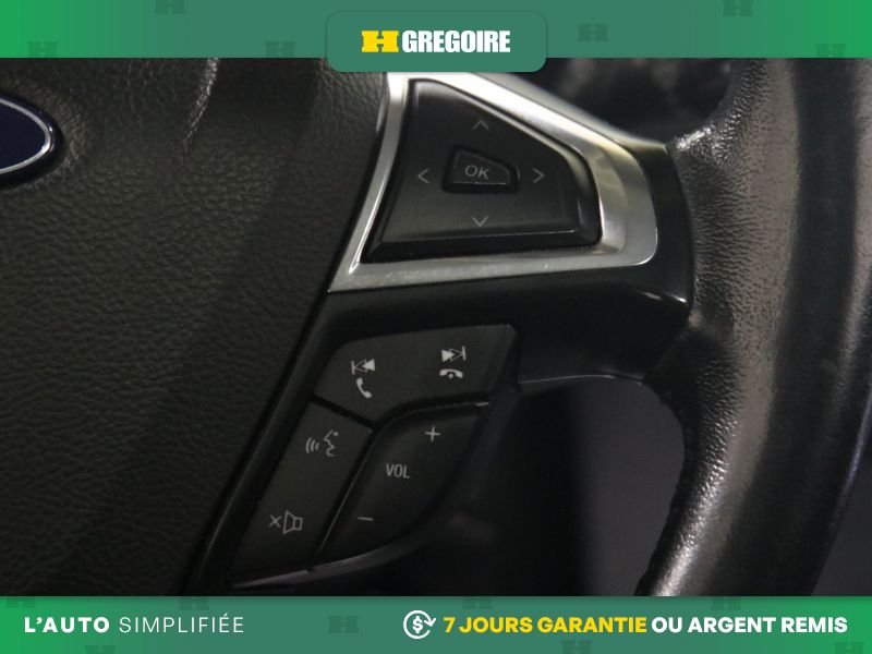 2019 Ford Fusion Black Saint-Eustache - photo #20