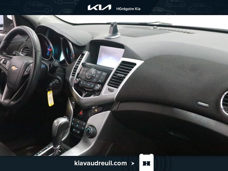 2015 Chevrolet Cruze White Blainville - photo #21