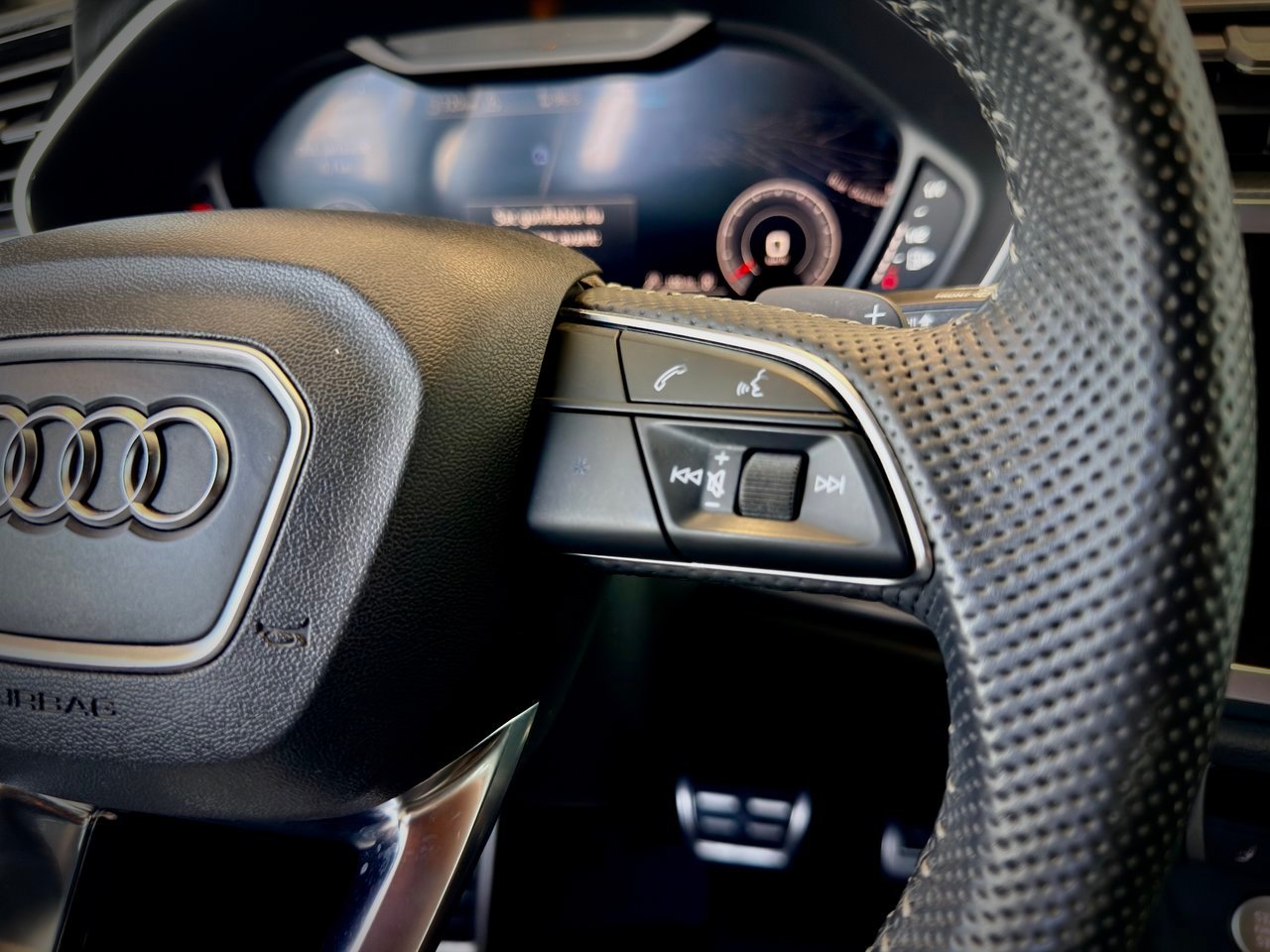 Audi Q3 2019 Rouge Notre-Dame-des-Prairies - photo #25