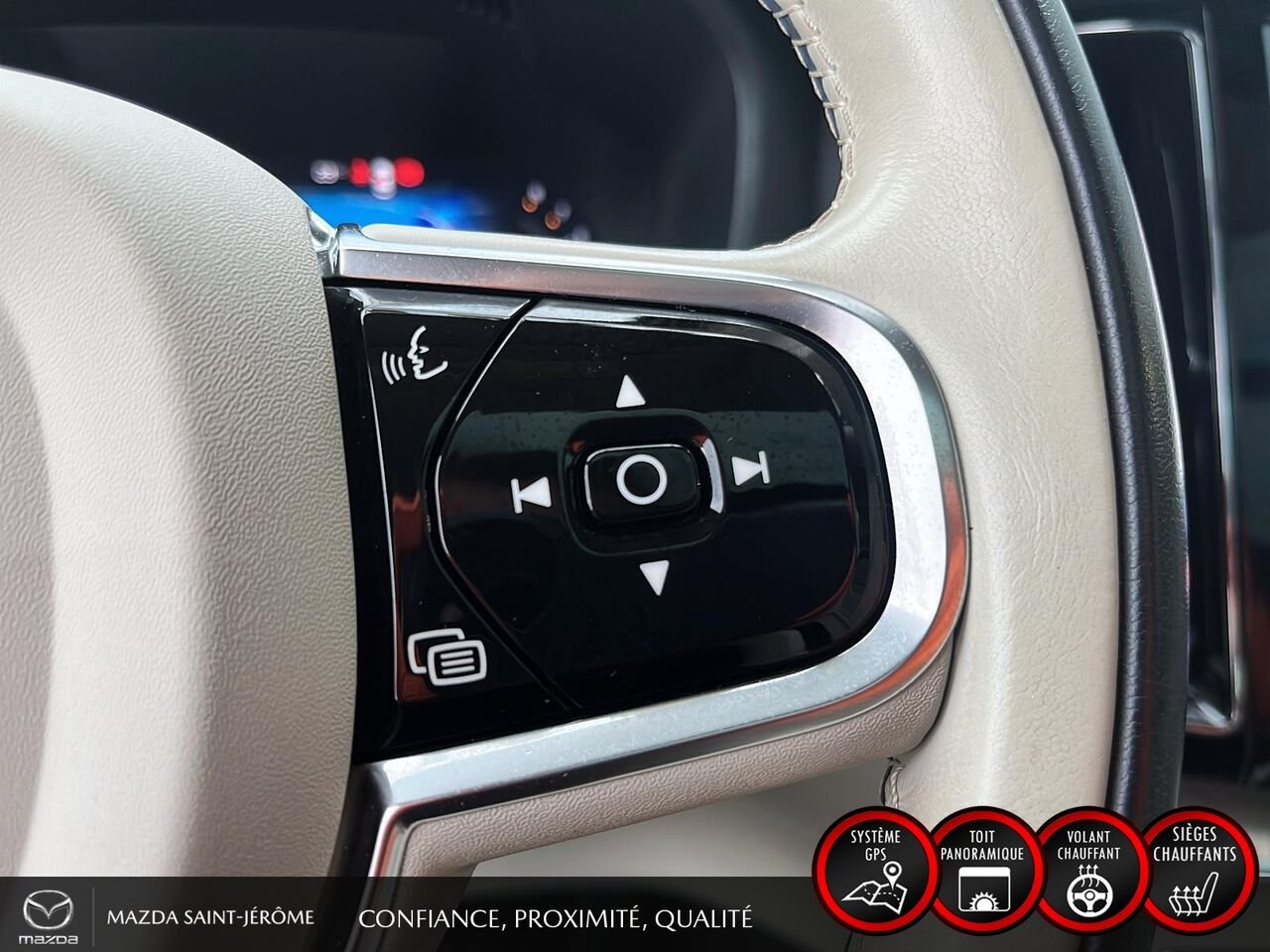 2024 Volvo XC60 B5 PLUS DARK THEME | AWD | CAMÉRA 360 | TOIT PANO | Grey Saint-Jérôme - photo #14