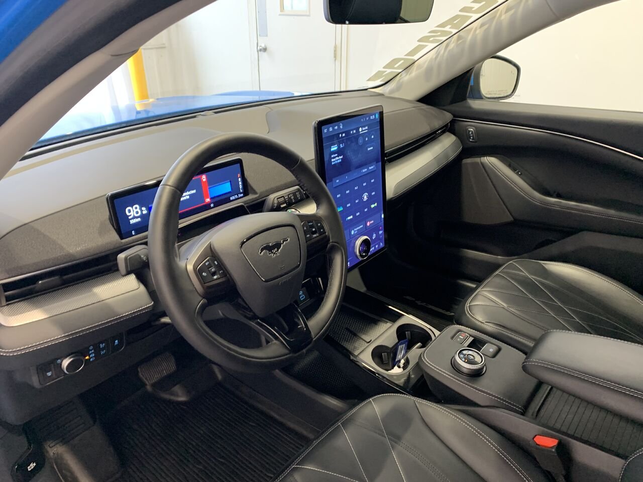 Ford Mustang Mach-E SELECT AWD MACH-E Sélect TI 2022 Bleu Châteauguay - photo #21